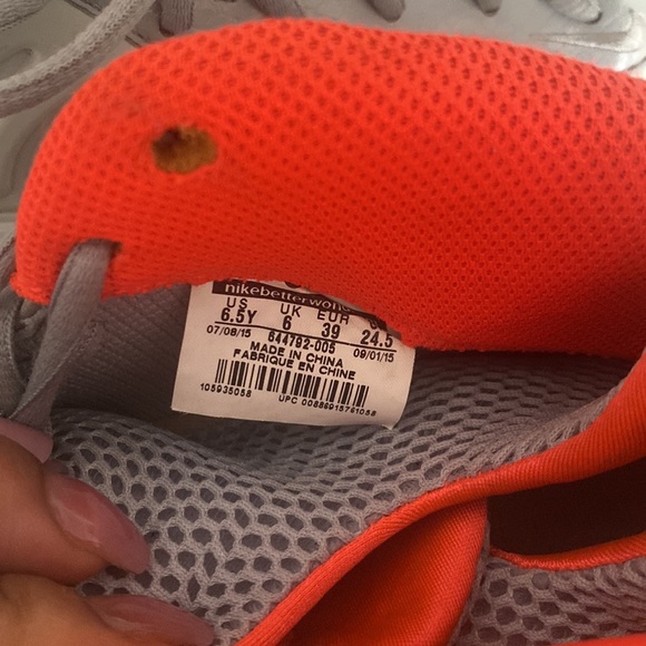 Foams - Picture 5 of 5